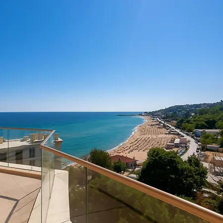 Aparthotel Cabacum Pleasure Beachfront - 50m To And Pool 3*